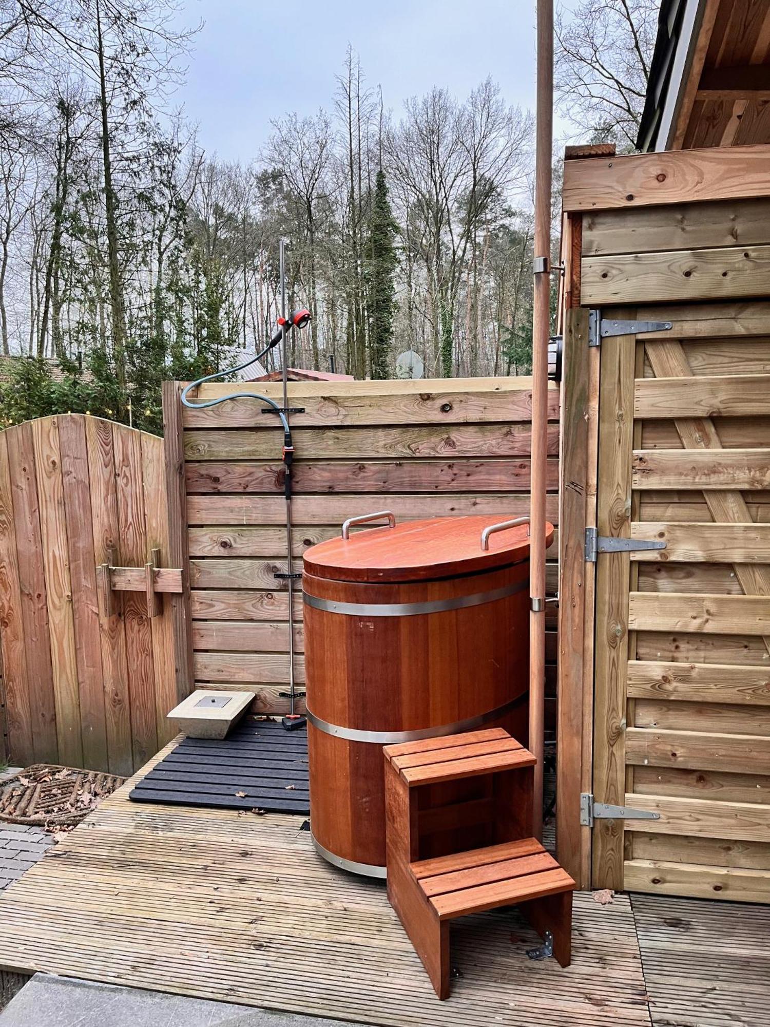 Vakantiechalet Voor 4 Plus 2 Met Sauna Lanaken Exterior photo