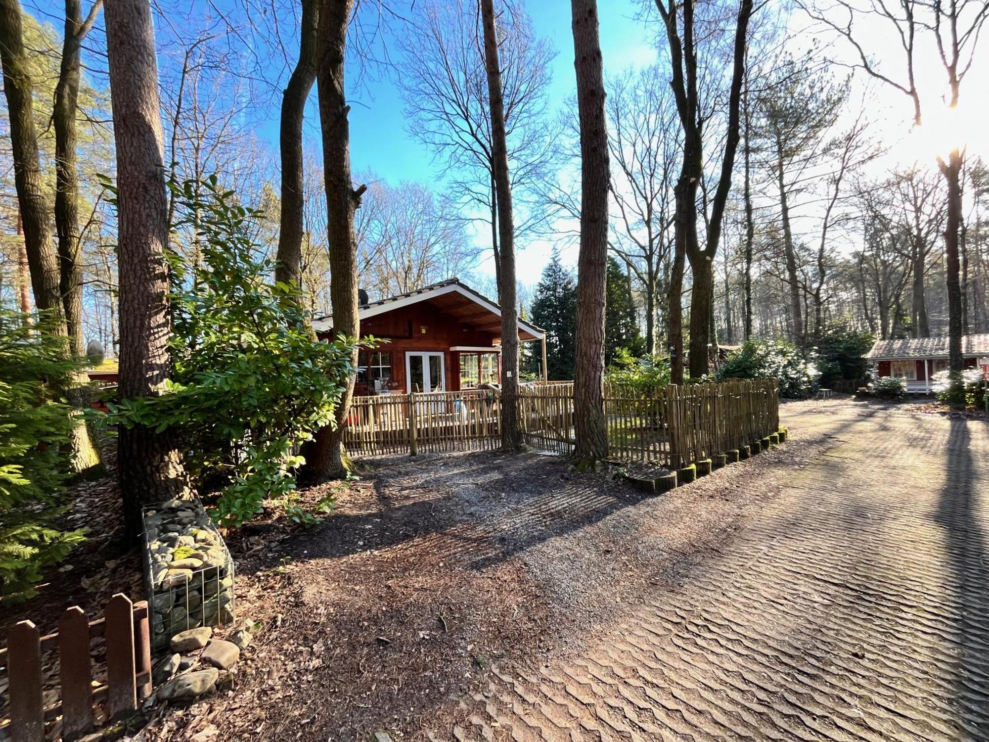 Vakantiechalet Voor 4 Plus 2 Met Sauna Lanaken Exterior photo